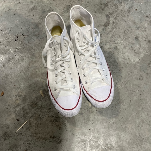 Converse Chuck Taylor All Star Highs - Picture 1 of 4
